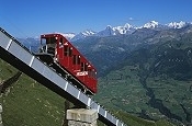 Niesen Niesenbahn steilste Standseilbahn Berner Oberland